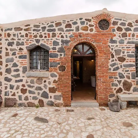 Sardegna Antico Casale Cod. Iun Q4789 * Orosei