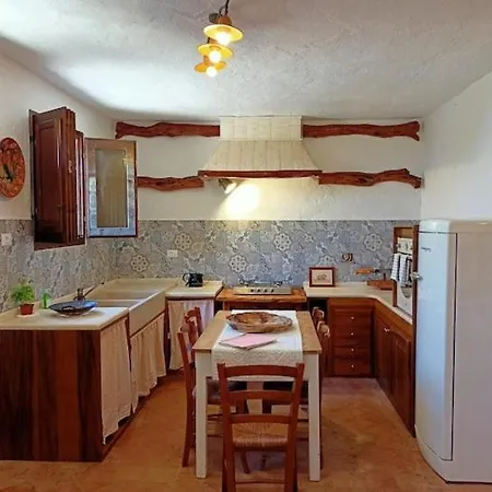 Sardegna Antico Casale Cod. Iun Q4789 Feriehus *